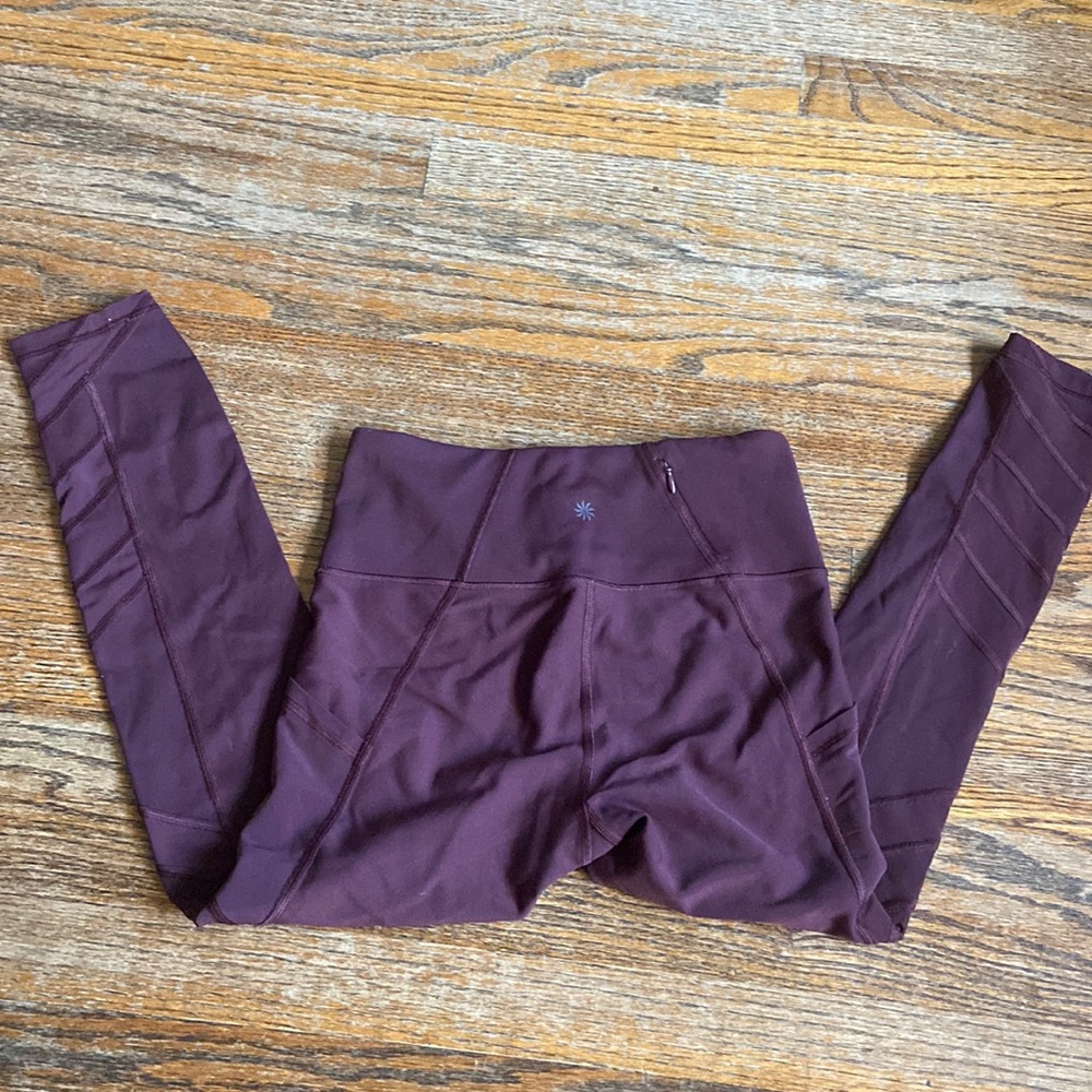 Maroon capri Athleta leggings